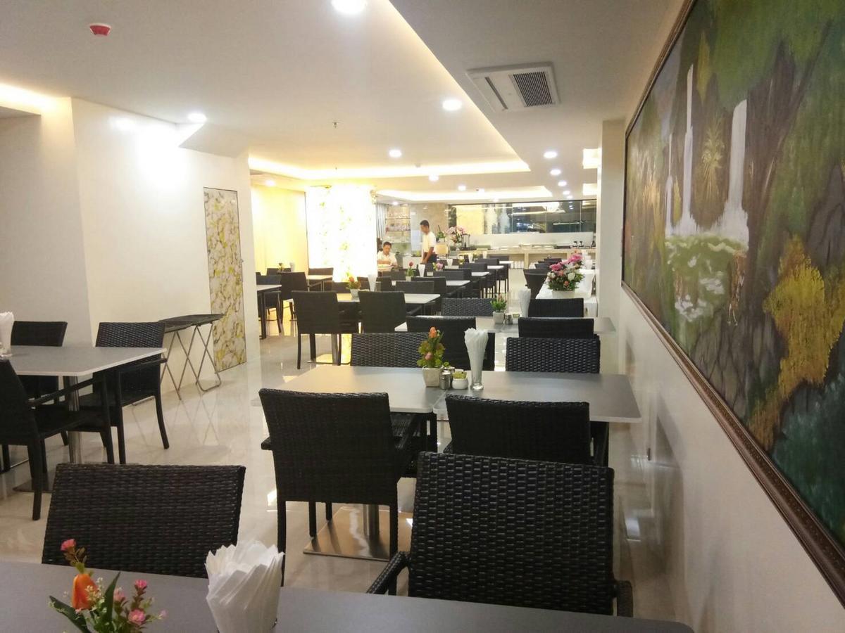 Golden Jomtien Beach Hotel Luaran gambar